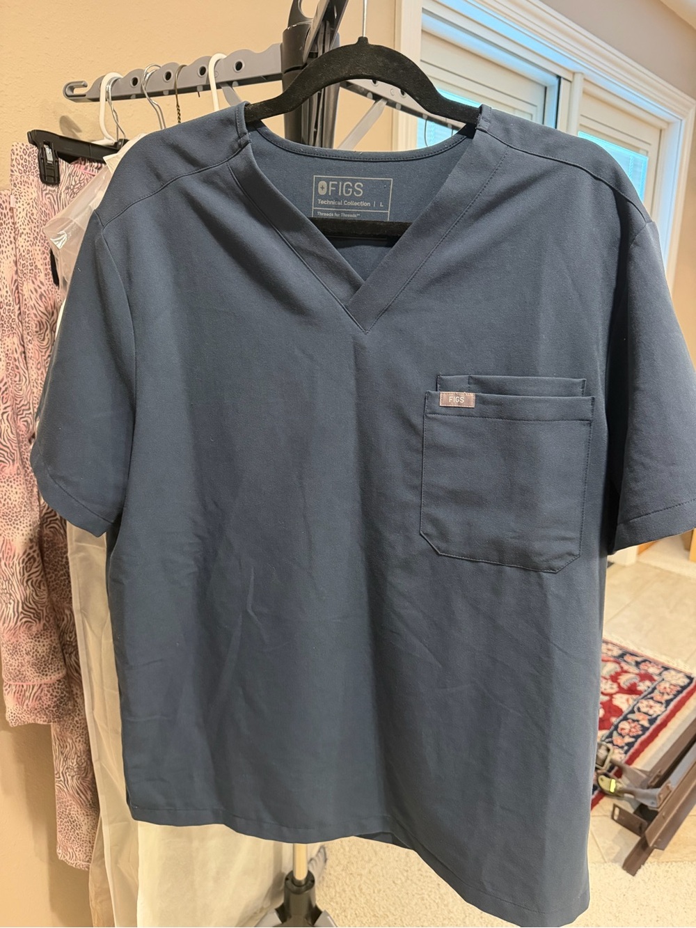 Figs Leon Scrub Top Size L